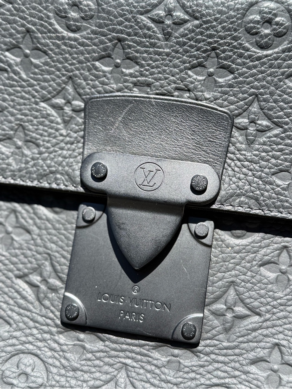 Louis Vuitton - M20835 - S Lock Briefcase Monogram Taurillon Leather Briefcase - Picture 2 of 12